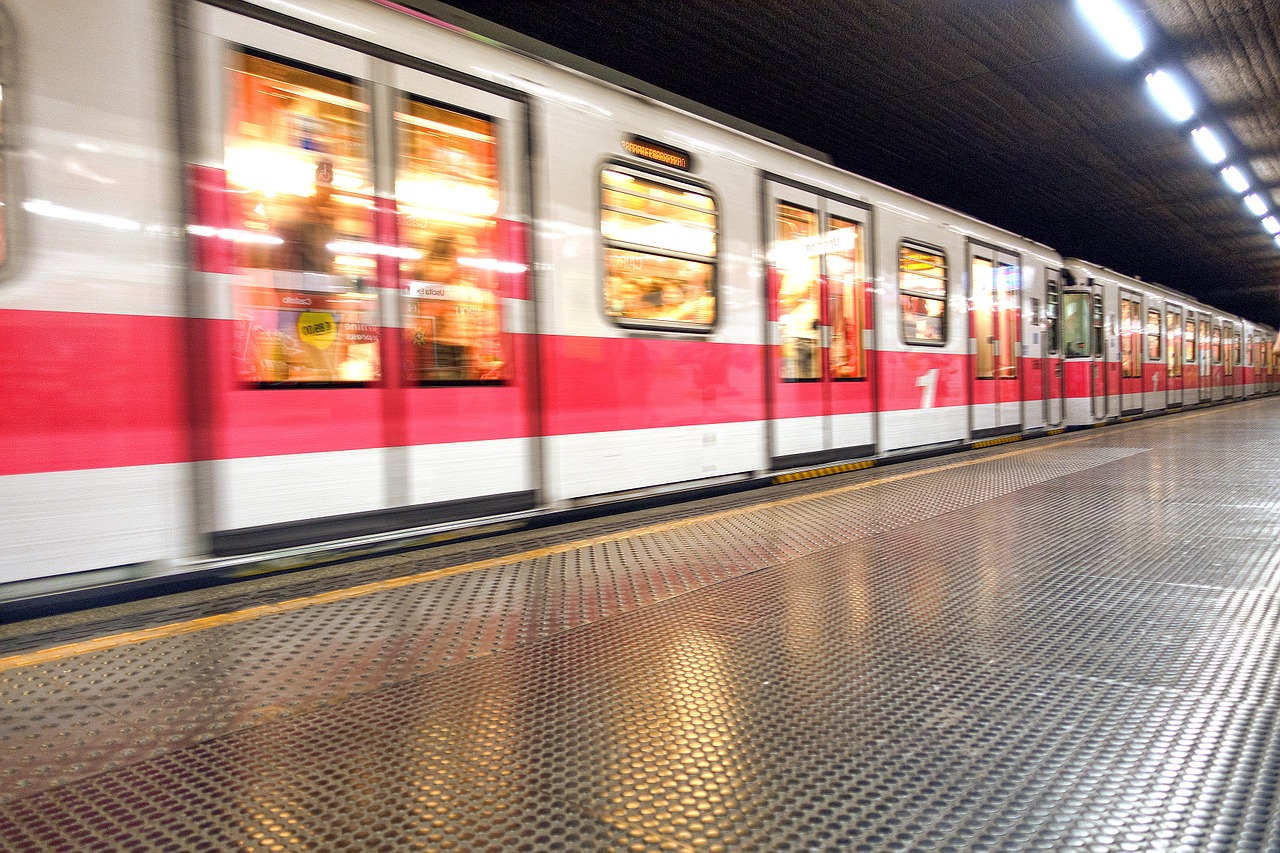 Metro, Milanas, Italy, Judėjimas, Judėjimas, Nemokamos Nuotraukos,  Nemokama Licenzija