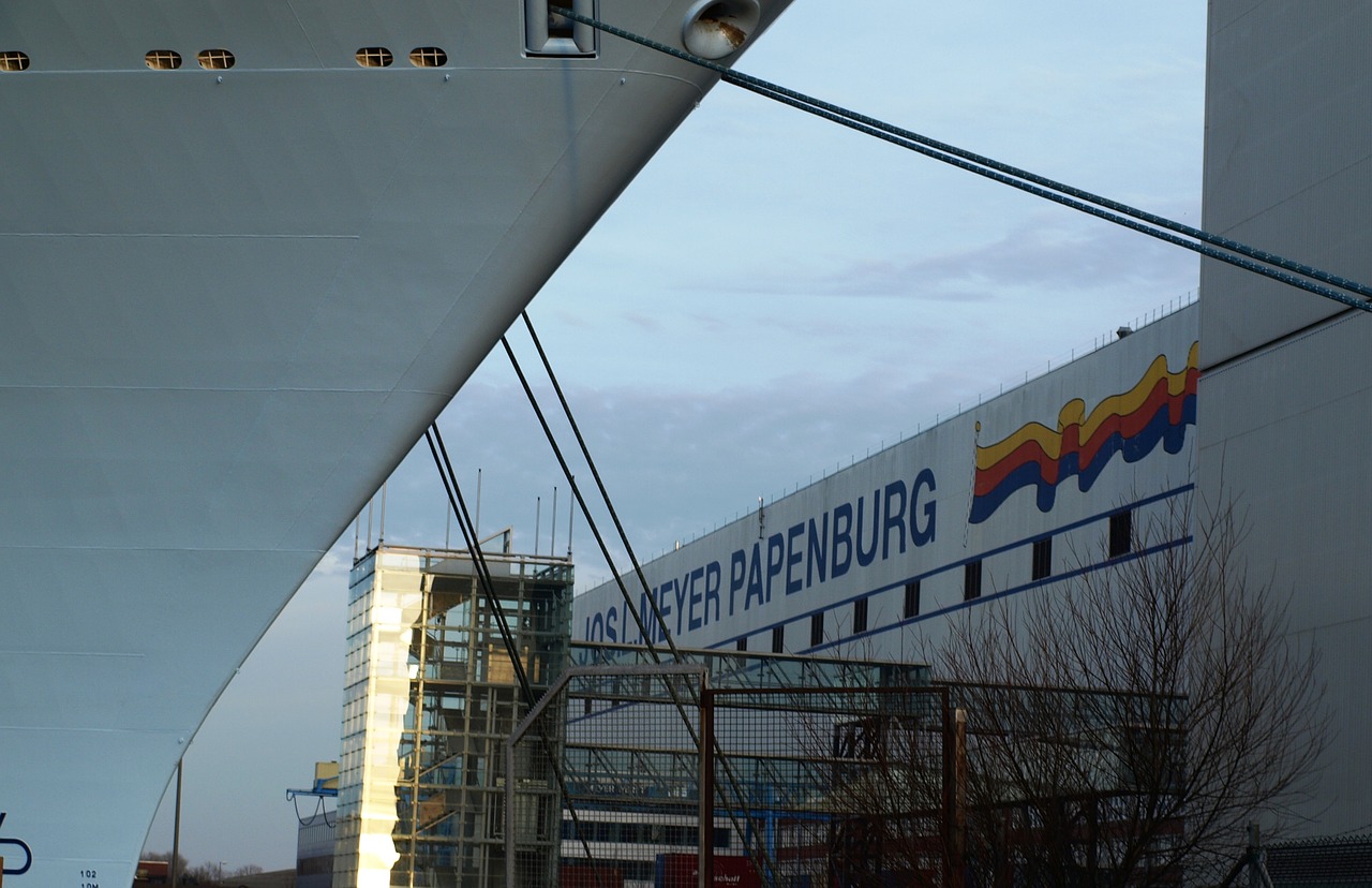 Meyer Laivų Statykla, Ozeanriese, Laivų Statykla, Papenburgo Vokietija, Didelis, Nemokamos Nuotraukos,  Nemokama Licenzija