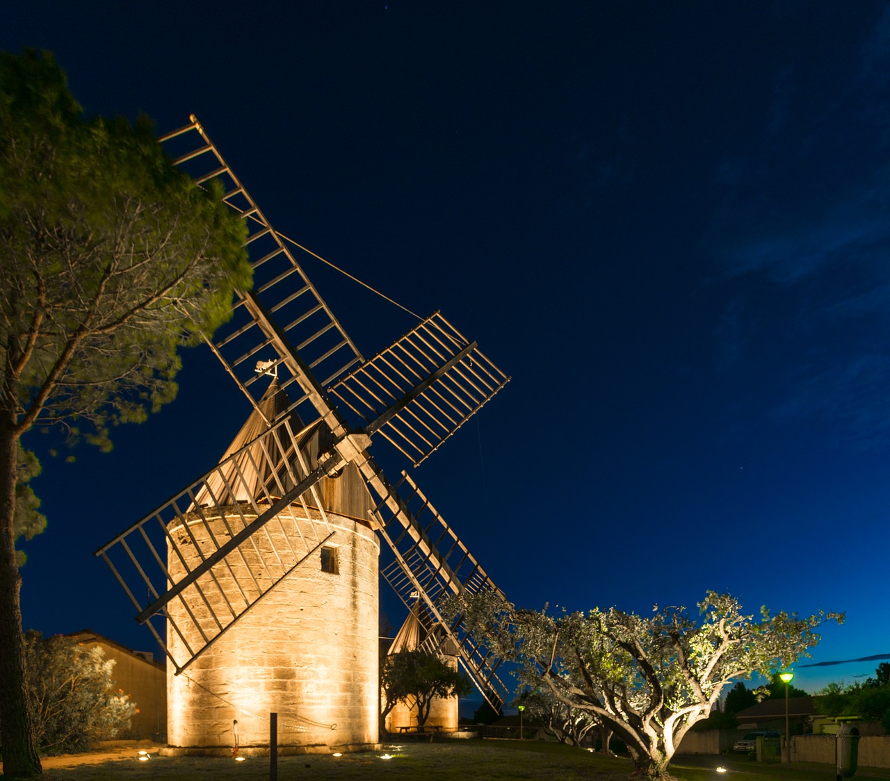 Malūnas, Jonquières-Saint-Vincent, Gardas, Naktis, Paminklas, Žibintai, Paveldas, Nocturne, Nemokamos Nuotraukos,  Nemokama Licenzija