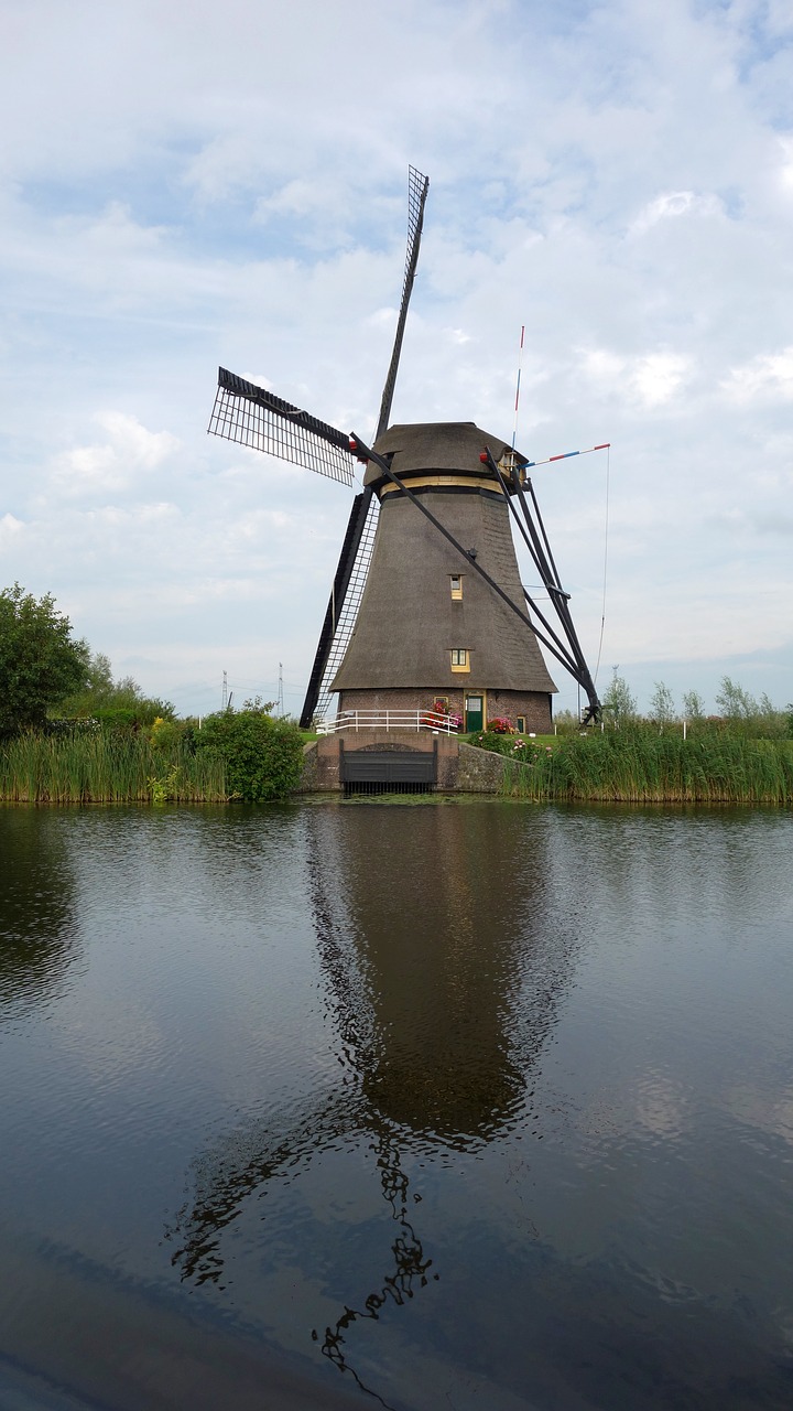 Malūnas, Atspindys, Kinderdijk, Vėjo Malūnas, Kraštovaizdis, Kultūros Paveldas, Unesco Pasaulio Paveldo Vieta, Olandų Kraštovaizdis, Holland, Nyderlandai