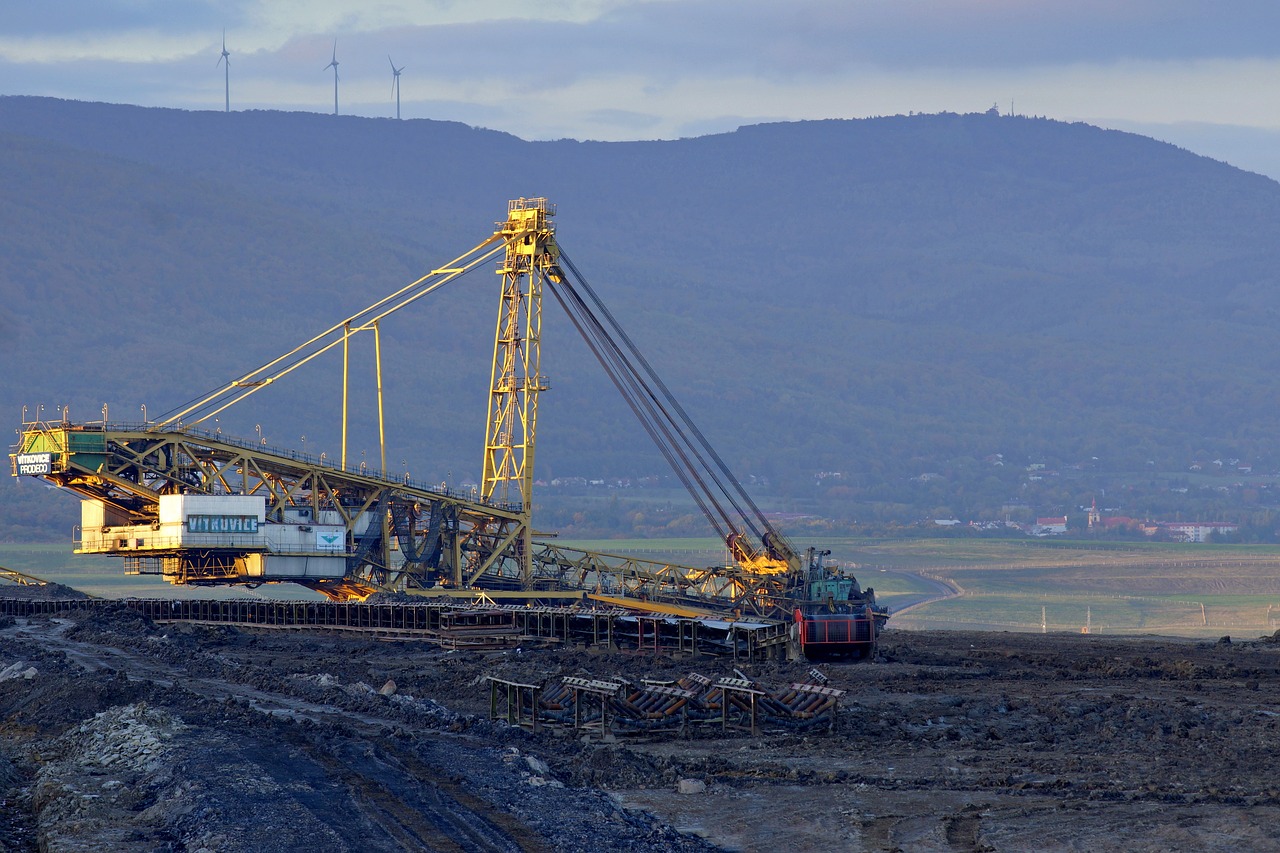 Mine, Ekstrahavimas, Anglis, Anglies Kasyba, Industrija, Minos, Milžiniška Mašina, Paviršius, Darbas, Ekskavatorius