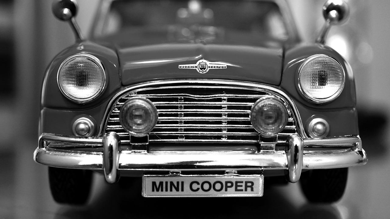 Mini, Automobilis, Seni Automobiliai, Žaislas, Modelis, Transporto Priemonė, Klasikinis, Senas, Vintage, Juoda Ir Balta