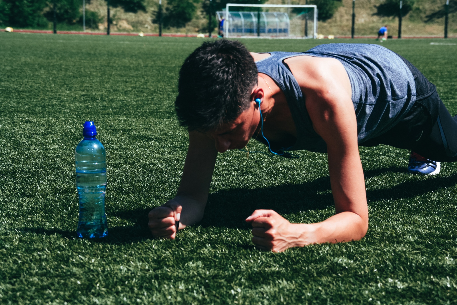 Fitnesas,  Pratimas,  Lieknėjimas,  Žaidimų Aikštelė,  Sporto Salė,  Jaunoji Moteris,  Besimaudanti Sveikata, Nemokamos Nuotraukos,  Nemokama Licenzija