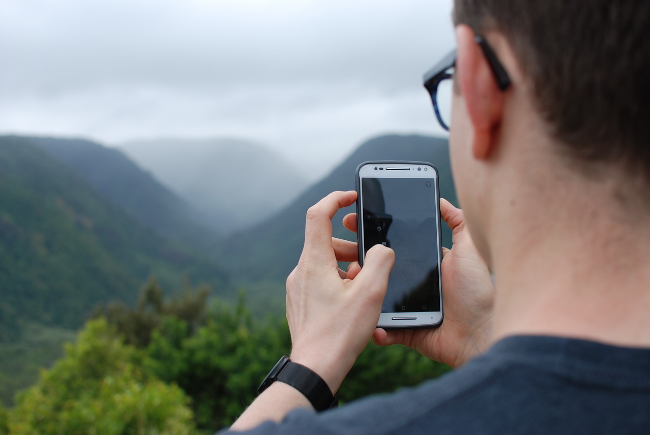 Mobilusis Telefonas, Asmuo, Išmanusis Telefonas, Fotografuoti, Nemokamos Nuotraukos,  Nemokama Licenzija