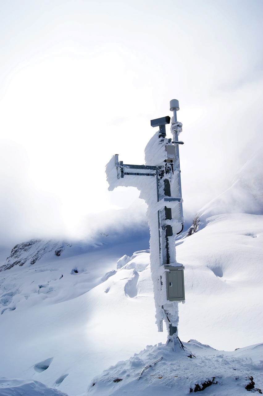 Mobiliojo Telefono Stovas, Jungfraujoch, Kalnai, Sniego Kraštovaizdis, Sniegas, Žiema, Šaltas, Gamta, Snieguotas, Alpių