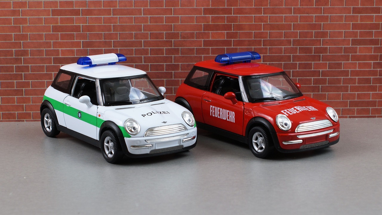 Modelis Automobilis, Mini, Mini Cooperis, Transporto Priemonė, Automatinis, Žaislinė Mašina, Transporto Priemonės, Mėlyna Šviesa, Ugnis, Policija