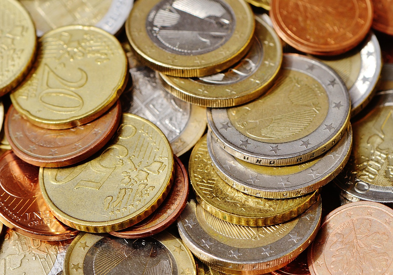 Pinigai, Monetos, Euras, Valiuta, Specie, Laisvas Keitimas, Euro Centai, € Moneta, Metaliniai Pinigai, Finansai