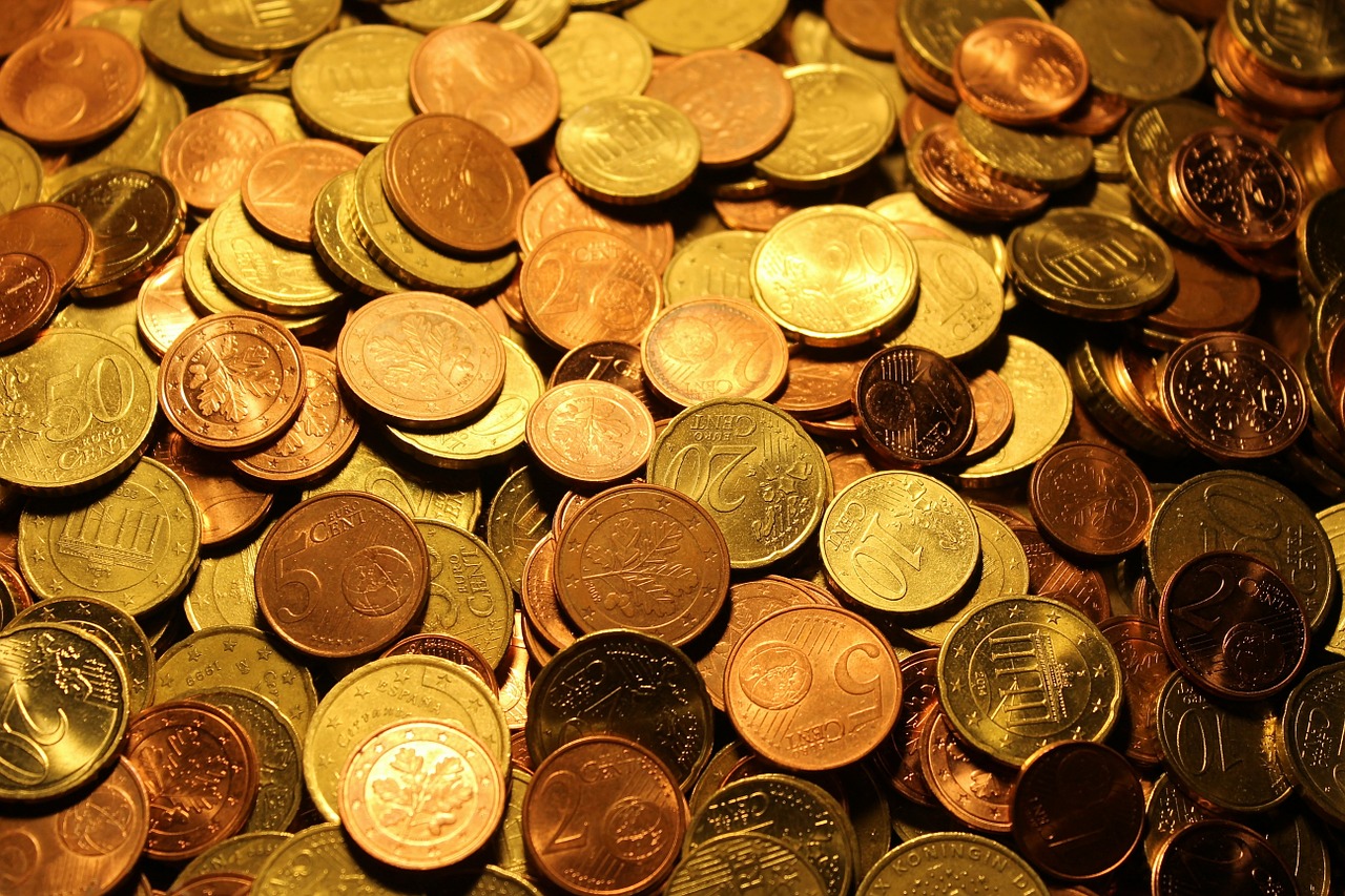 Pinigai, Monetos, Eurų Monetos, Valiuta, Euras, Metalas, Laisvas Keitimas, Specie, Centas, Metaliniai Pinigai