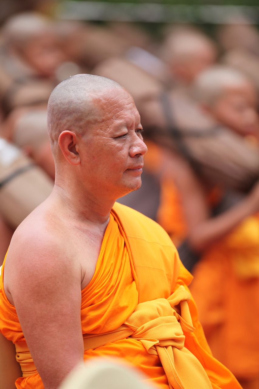 Vienuolis, Budistinis, Medituoti, Tradicija, Ceremonija, Oranžinė, Apranga, Vyras, Tailandas, Tajų