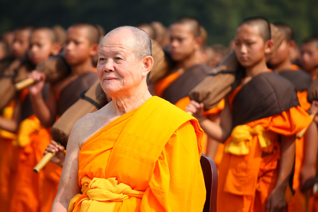Vienuoliai, Budistams, Budizmas, Vaikščioti, Oranžinė, Drabužiai, Tajų, Wat, Phra Dhammakaya, Šventykla