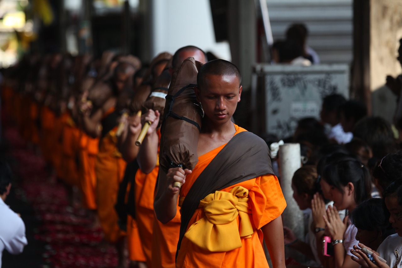 Vienuoliai, Budistams, Vaikščioti, Tradicija, Ceremonija, Žmonės, Tailandas, Budizmas, Oranžinė, Drabužiai