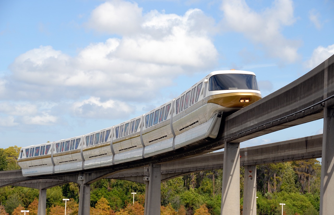 Monorailas, Tramvajus, Transportas, Geležinkelis, Transporto Priemonė, Traukinys, Teminis Parkas, Parkas, Mėgautis, Linksma
