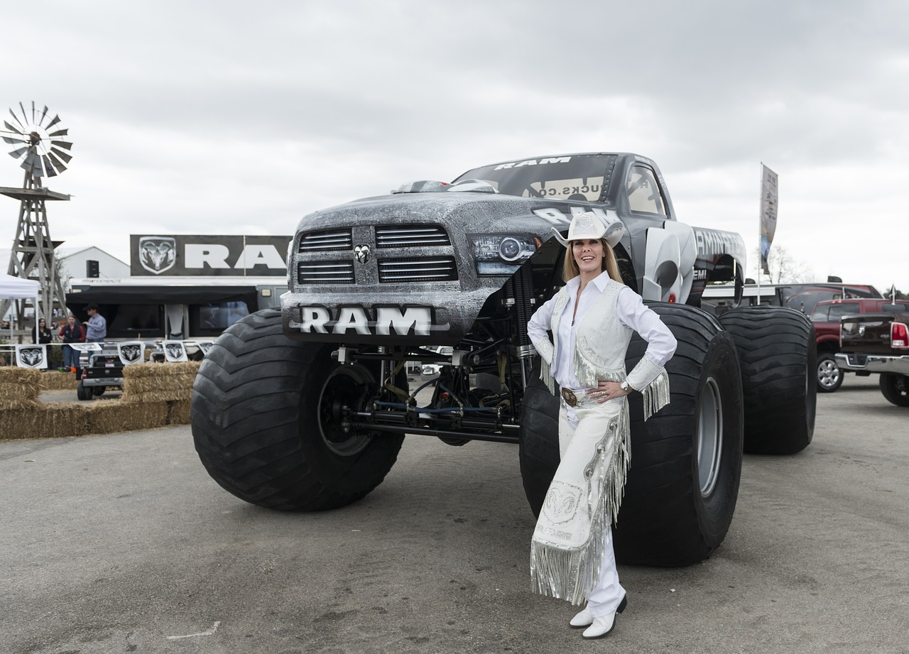 Monster Truck, Cowgirl, Texas, Eksponatas, Rodyti, Padangos, Ratai, Vakarų, Pikapas, Nemokamos Nuotraukos