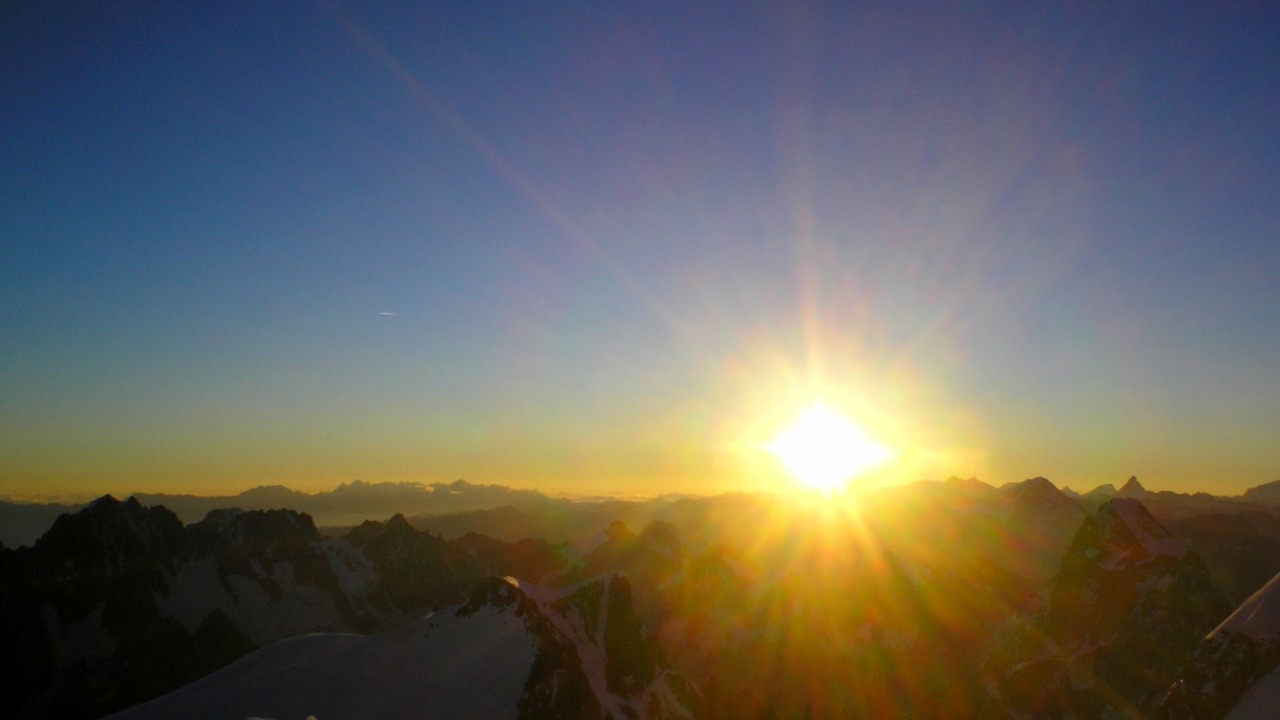 Mont Blanc, Aukščiausiojo Lygio Susitikimas, Saulėtekis, Dangus, Debesys, Lauke, Vaizdingas, Ramus, Stratosfera, Atmosfera