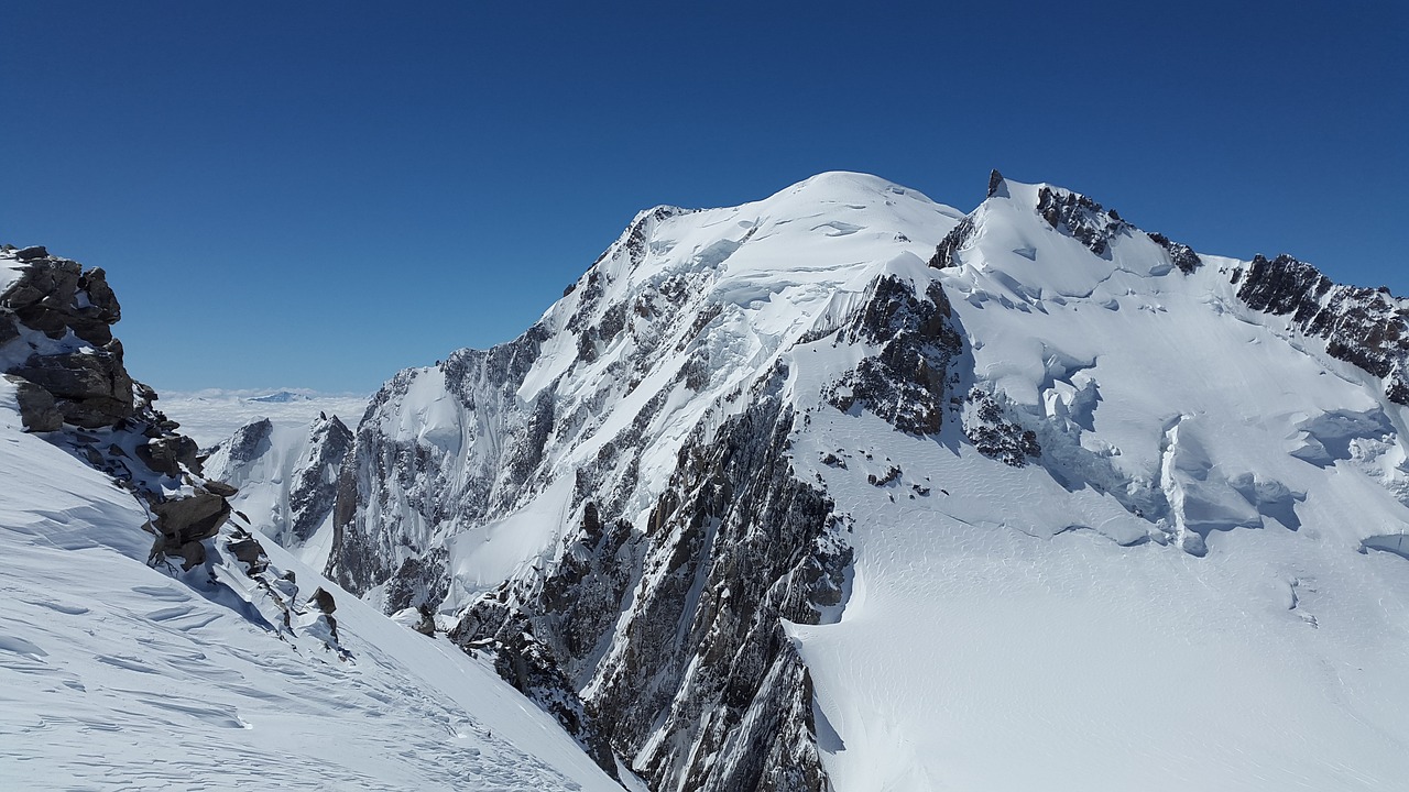 Mont Maudit, Mont Blanc, Aukšti Kalnai, Chamonix, Mont Blanc Group, Kalnai, Alpių, Aukščiausiojo Lygio Susitikimas, Sniegas, Aukštas