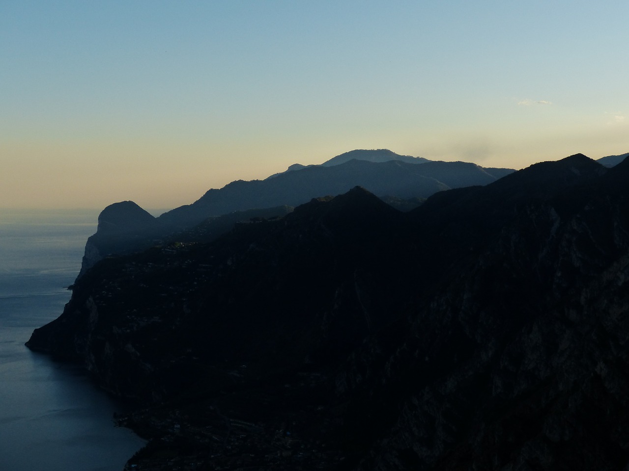Monte Cas, Garda, Ežeras, Kalnai, Garda Kalnai, Idiliškas, Romantiškas, Vanduo, Abendstimmung, Požiūris