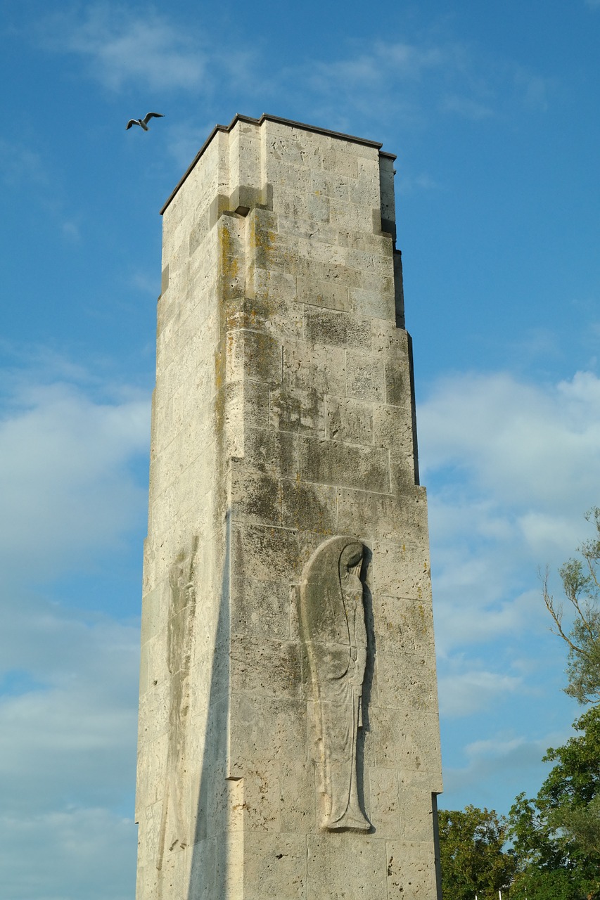 Paminklas, Karo Memorialas, Bokštas, Akmuo, Architektūra, Nauja Ulma, Herojaus Paminklas, Daugiskaitos, Kajakas, Skristi