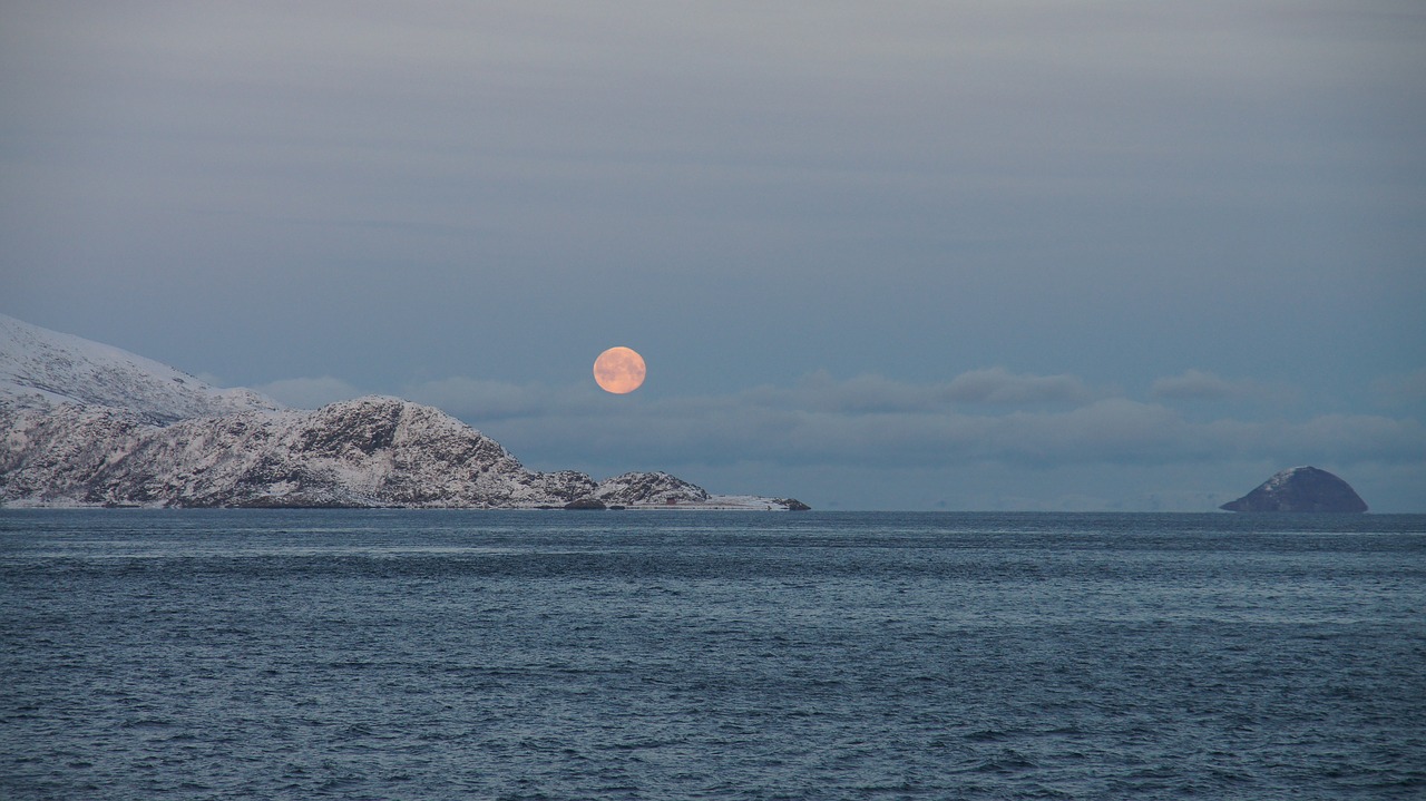 Mėnulis, Kalnas, Jūra, Norvegų Fjordas, Pobūdis, Peržiūros, Mėlynas, Nemokamos Nuotraukos,  Nemokama Licenzija