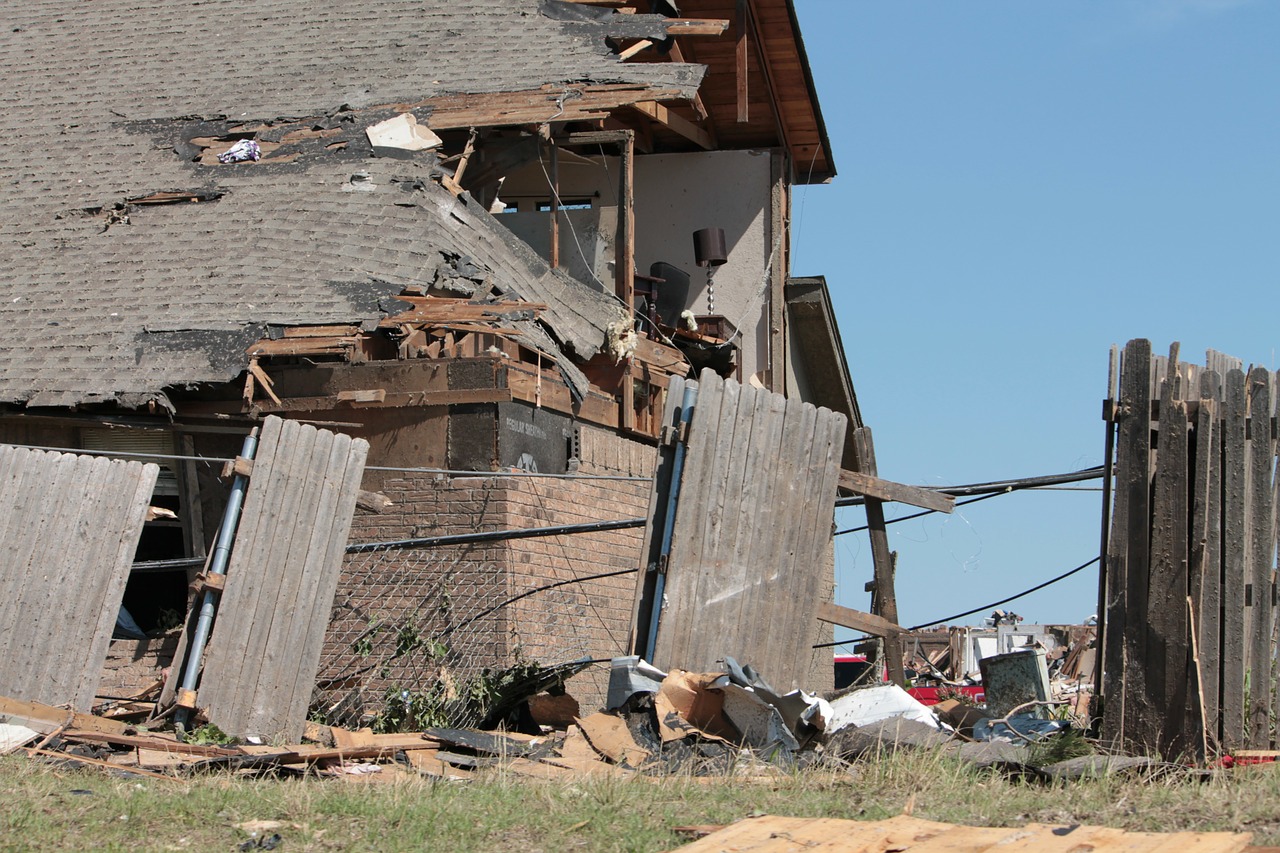 Moore, Oklahoma, Tornadas, Nelaimė, Sugadinti, Stichinė Nelaimė, Niokojimas, Sunaikinimas, Sunaikinta, Lempa