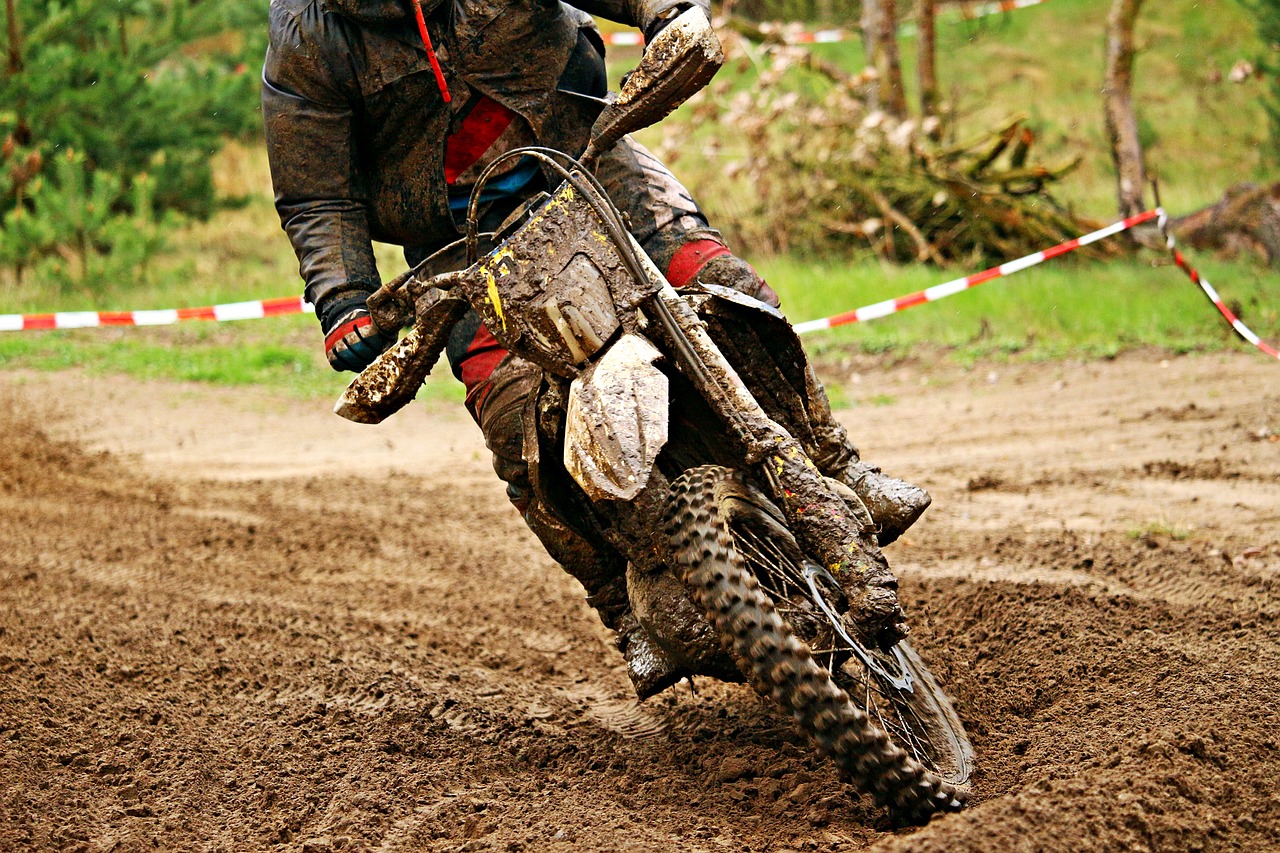 Motokroso, Enduro, Motociklas, Kirsti, Motorsportas, Lenktynės, Lenktynės, Motokroso Važiavimas, Motociklų Sportas, Reljefas