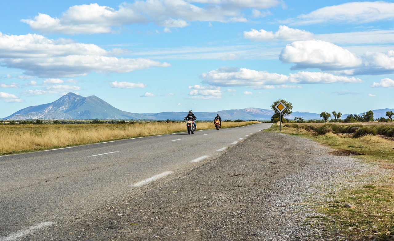 Motociklas,  Motociklininkas,  France,  Provence,  Gamta,  Kelias,  Kraštovaizdis,  Dangus,  Kelionė,  Panorama