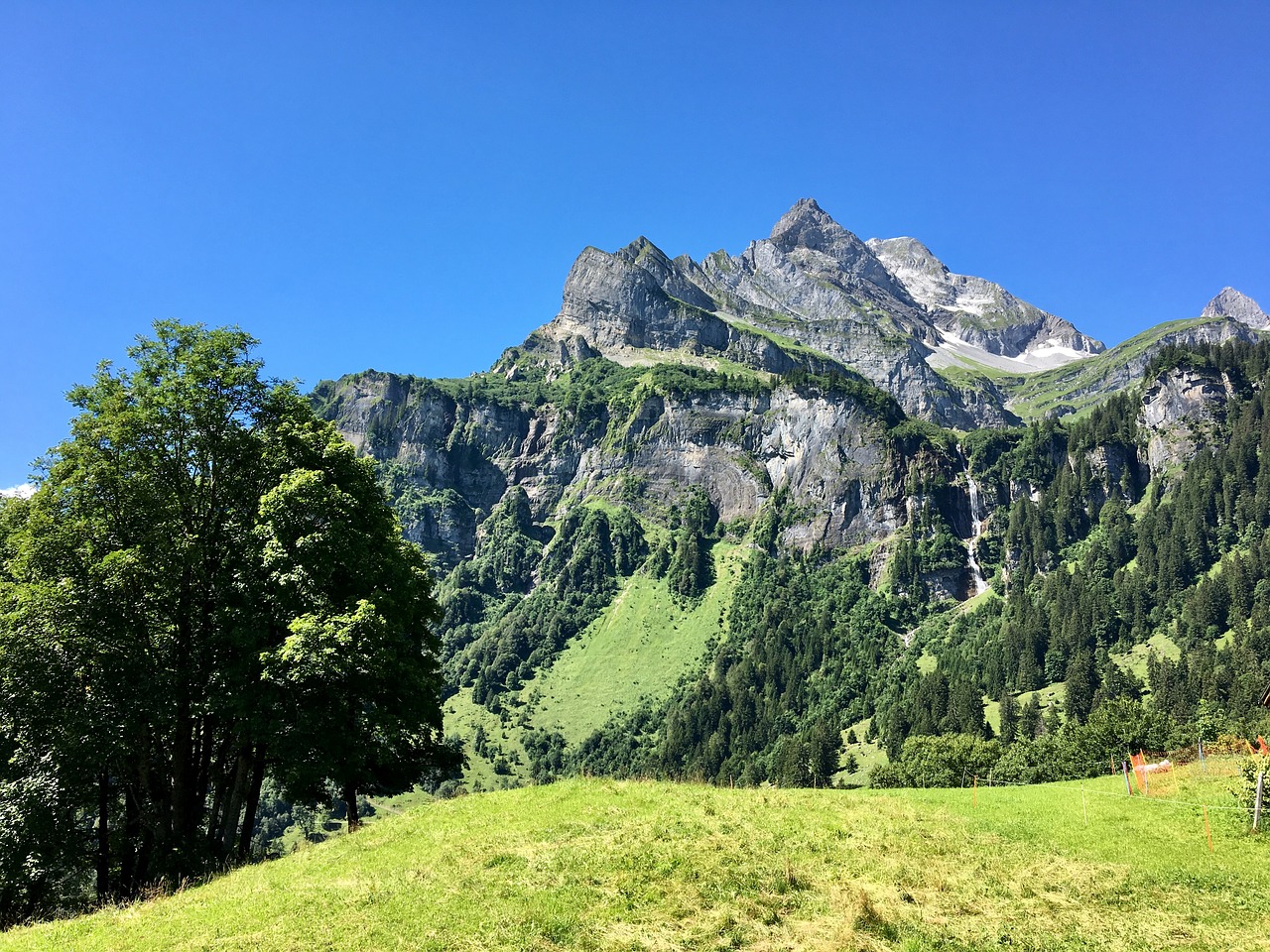 Kalnas, Kraštovaizdis, Glarus, Vasara, Gamta, Nuotaika, Alpių, Miškas, Dangus, Žygis