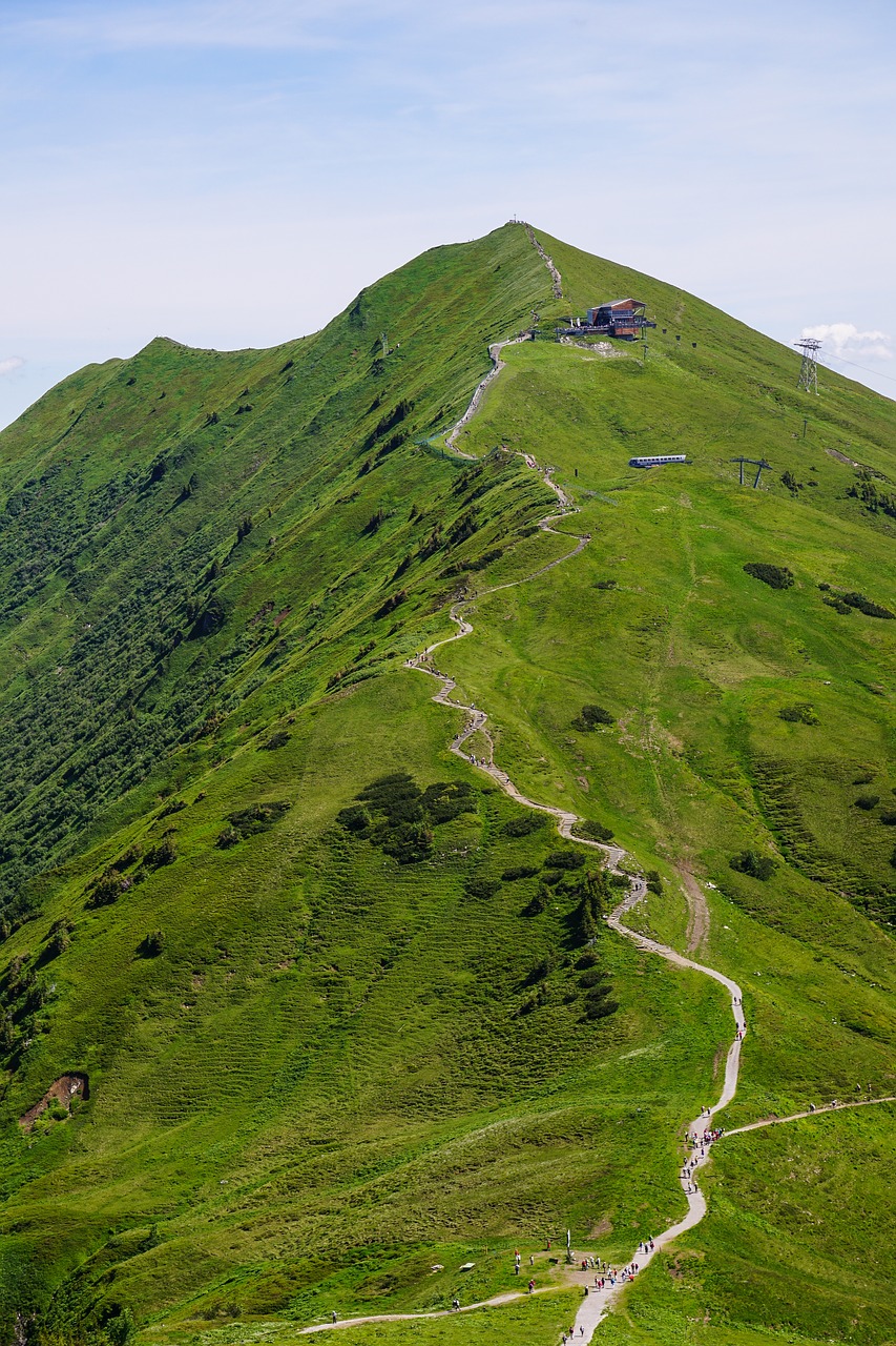 Kalnas, Ežeras, Sniegas, Žygiai, Kleinwalsertal, Austria, Debesys, Milžiniškas, Aukštas, Kalnų Geležinkelis