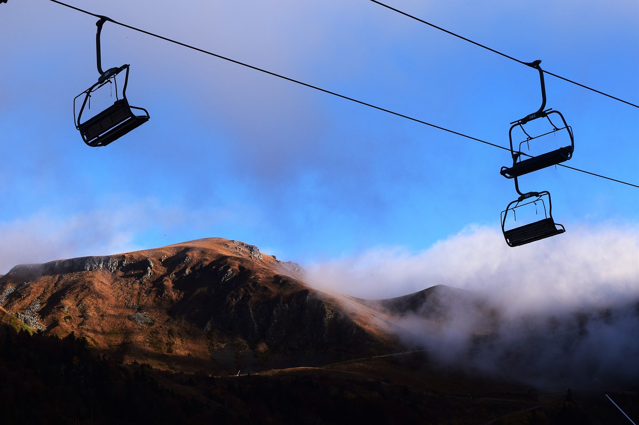 Kalnas, Kėdutės Liftas, Mont Dore, Debesys, Spalvos, Kraštovaizdis, Aukščiausiojo Lygio Susitikimas, Slidinėjimas, France, Gamta