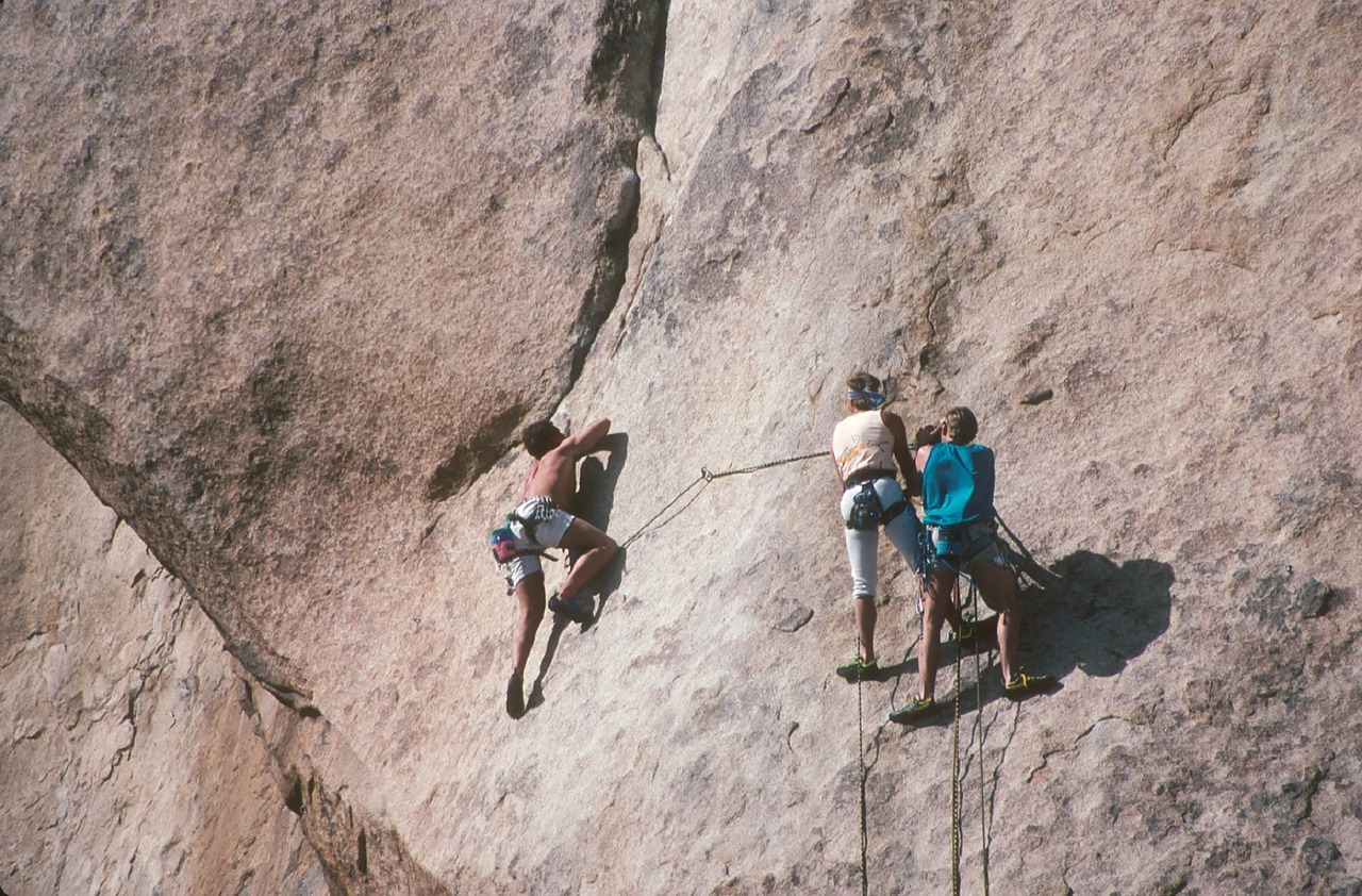 Kalnas, Alpinistams, Akmenys, Lipti, Lauke, Alpinistas, Lynai, Vertikalus, Ekstremalios, Rizika