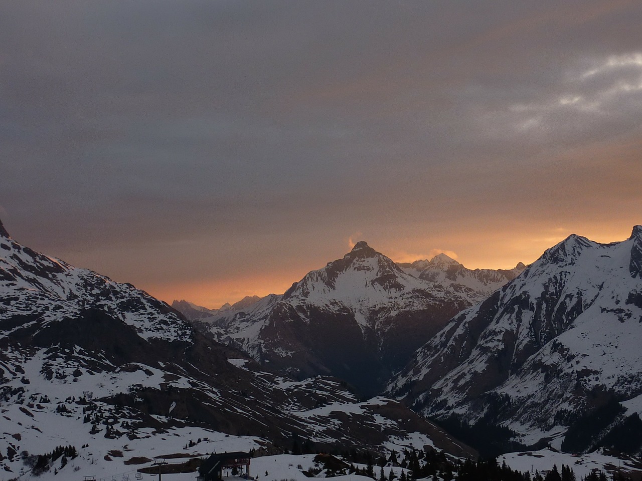 Kalnas, Kriegerhorn, Lech Am Arlberg, Sniegas, Saulėtekis, Alpių, Kalnai, Nemokamos Nuotraukos,  Nemokama Licenzija