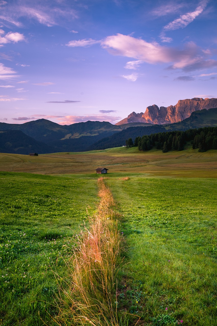 Kalnas, Highland, Debesis, Dangus, Aukščiausiojo Lygio Susitikimas, Kraigas, Kraštovaizdis, Vaizdas, Gamta, Slėnis