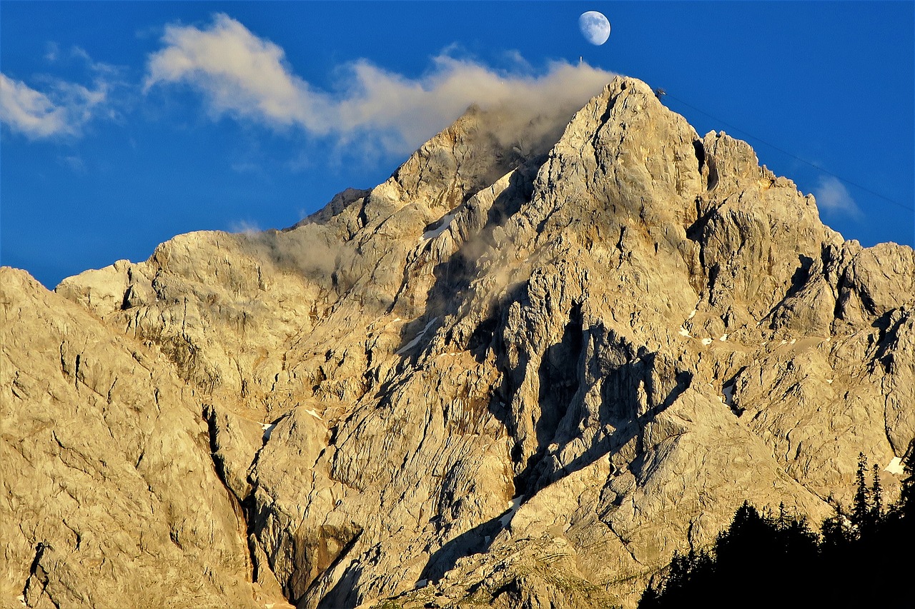Kalnas, Zugspitze, Oras Akmuo, Mėnulis, Debesis, Dangus, Rokas, Akmuo, Alpių, Aukščiausiojo Lygio Susitikimas