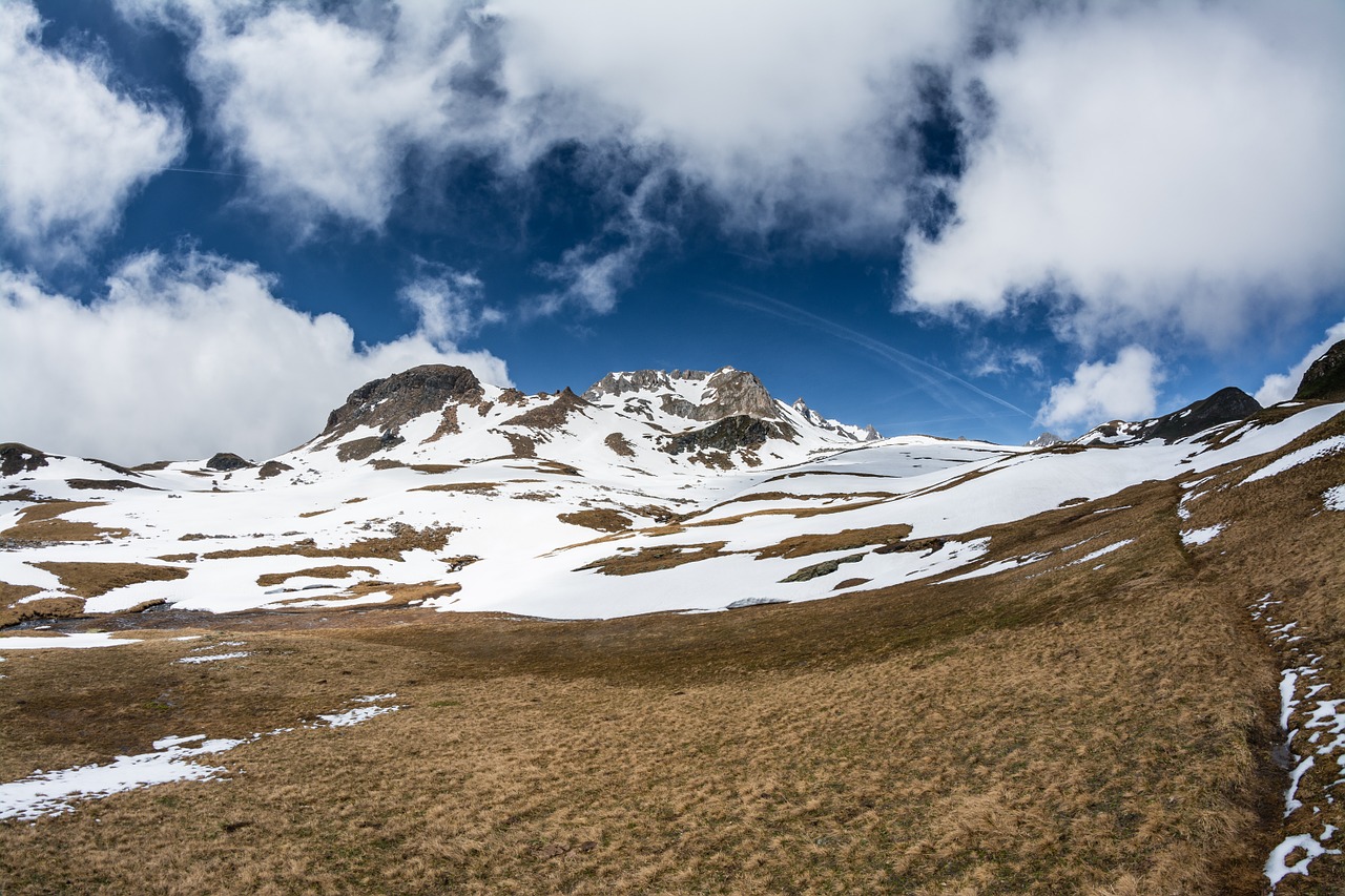 Kalnas,  Dangus,  Pavasaris,  Debesys,  Sniegas,  Mėlynas,  Balta,  Žalias,  Alpes,  Alpinizmas