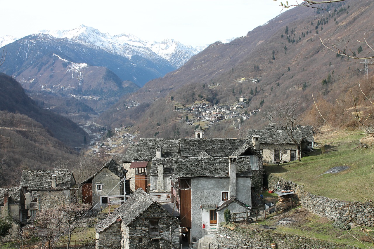 Kalnų Kaimas, Šiaurės Italija, Alpių Kaimas, Kaimiškieji Akmens Namai, Nemokamos Nuotraukos,  Nemokama Licenzija