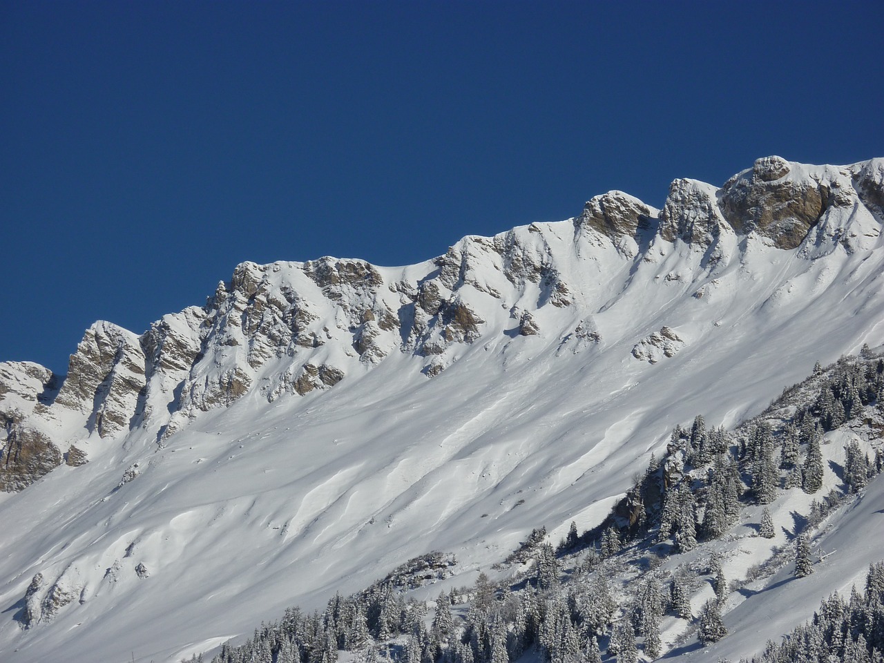 Kalnai, Juodas Ragas, Šveicarija, Žiema, Žiemą, Swiss Alps, Snieguotas, Sniegas, Alpių, Gilus Sniegas