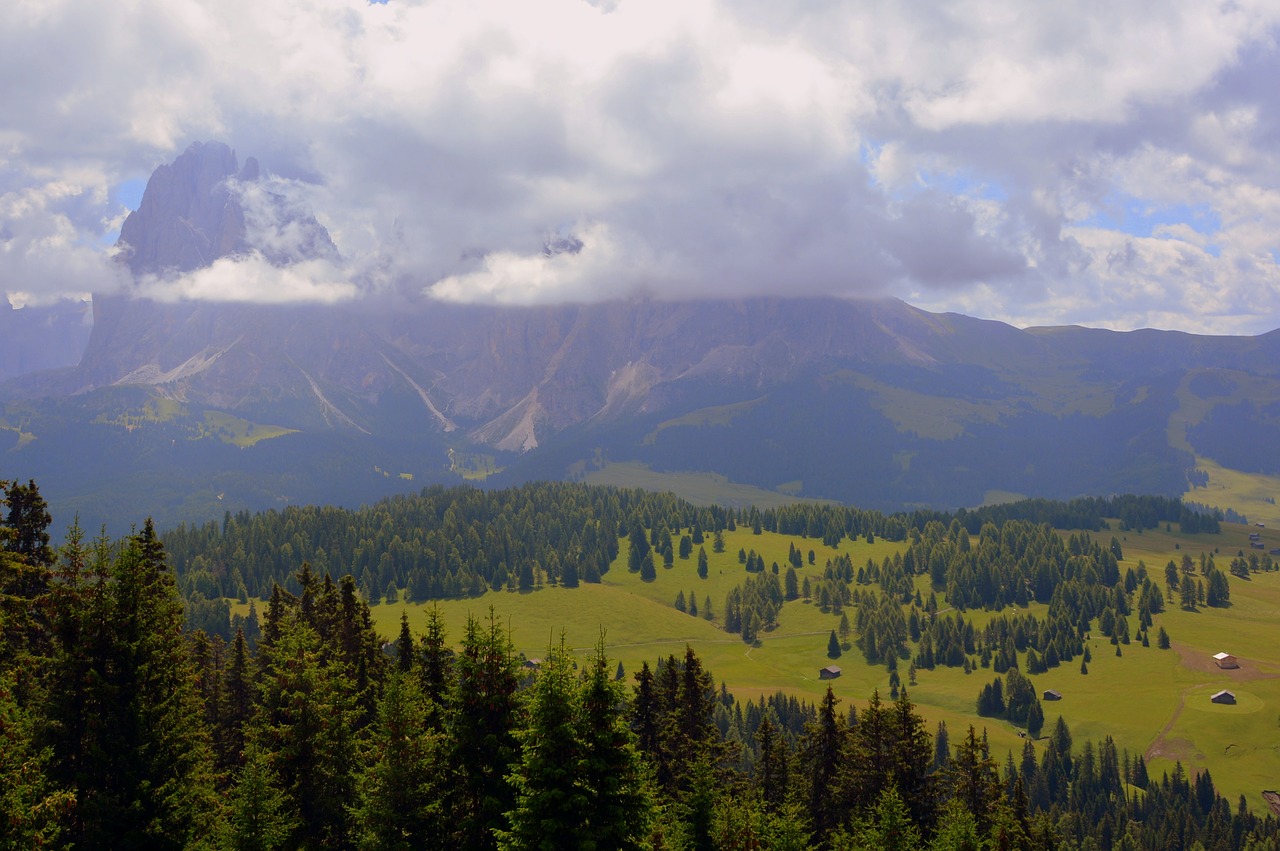 Kalnai, Prato, Valle, Žalias, Medžiai, Debesys, Gamtos Panorama, Italy, Alpe Di Siusi, Nemokamos Nuotraukos