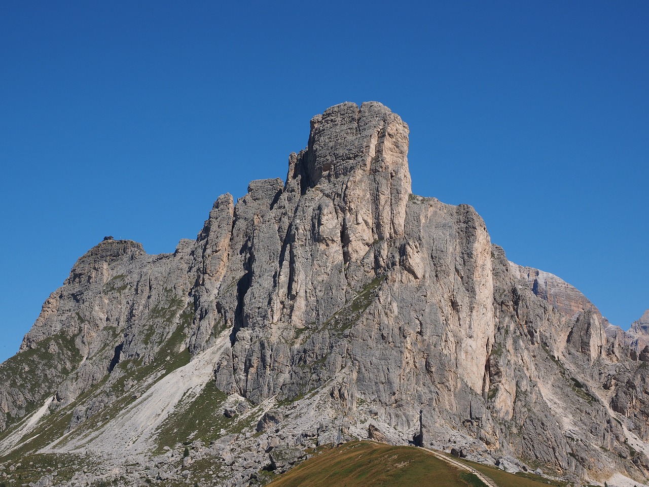 Kalnai, Kalnų Grupė, Monte Nuvolau, Monte Gusela, Ampezzo Dolomitai, Dolomitai, Italy, South Tyrol, Passo Di Giau, Monte Gusella