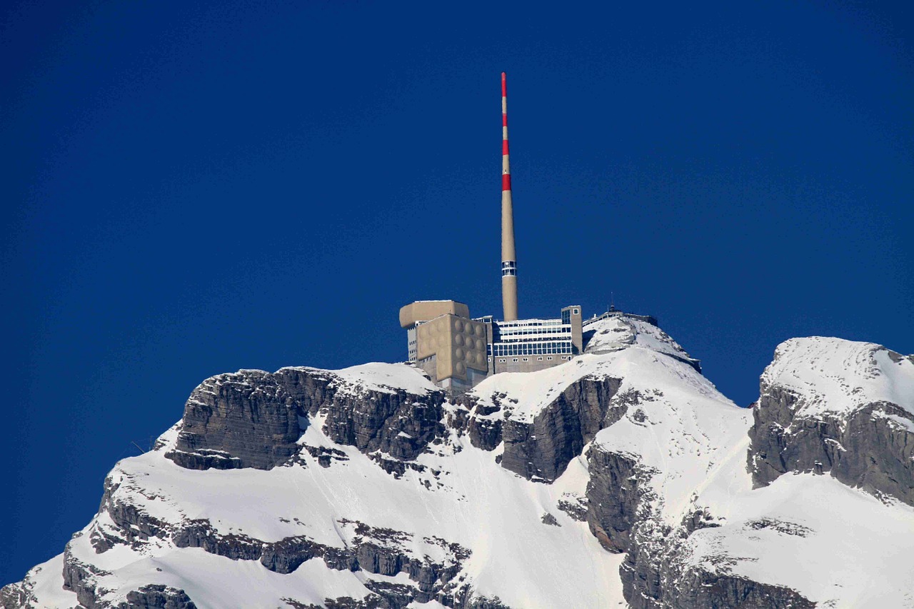 Kalnai, Säntis, Sniegas, Šveicarija Säntis, Swiss Alps, Kalnų Stotis, Kabelis, Viešosios Transporto Priemonės, Appenzell, Žiema