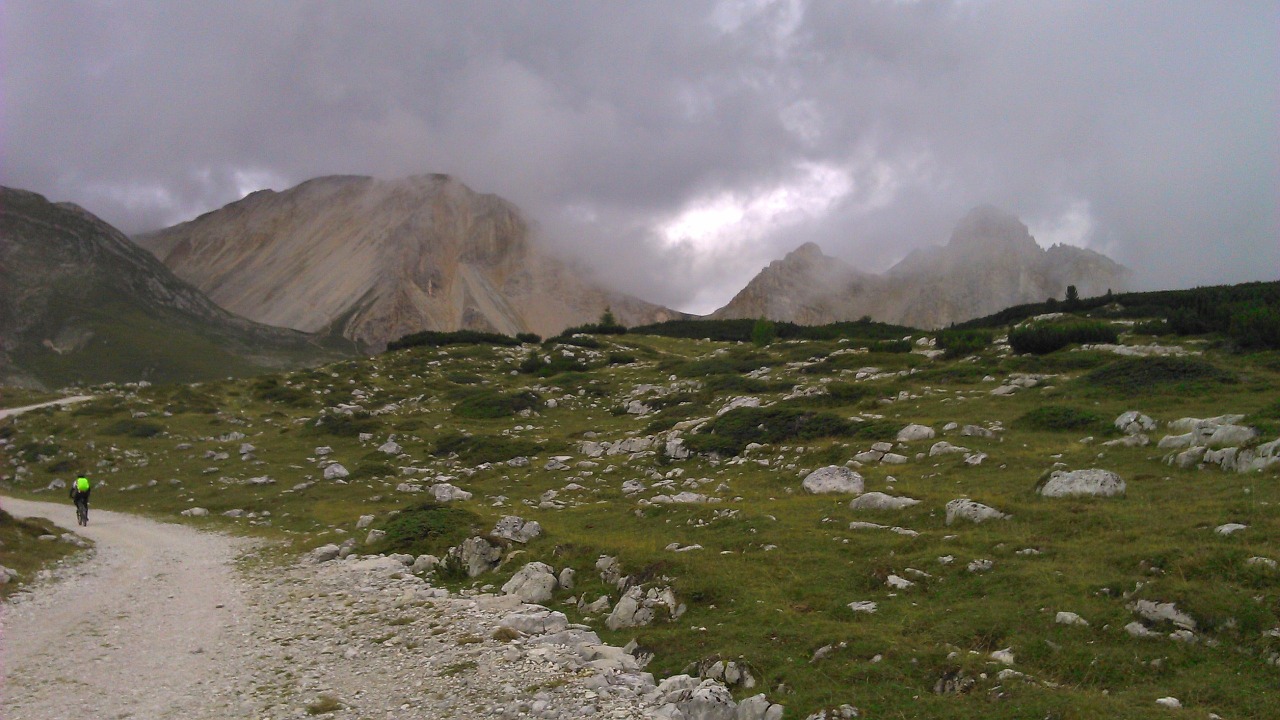 Dolomitai, Italy, Žygiai, South Tyrol, Kraštovaizdis, Vasara, Žygis, Alpių, Laukas, Uolingas