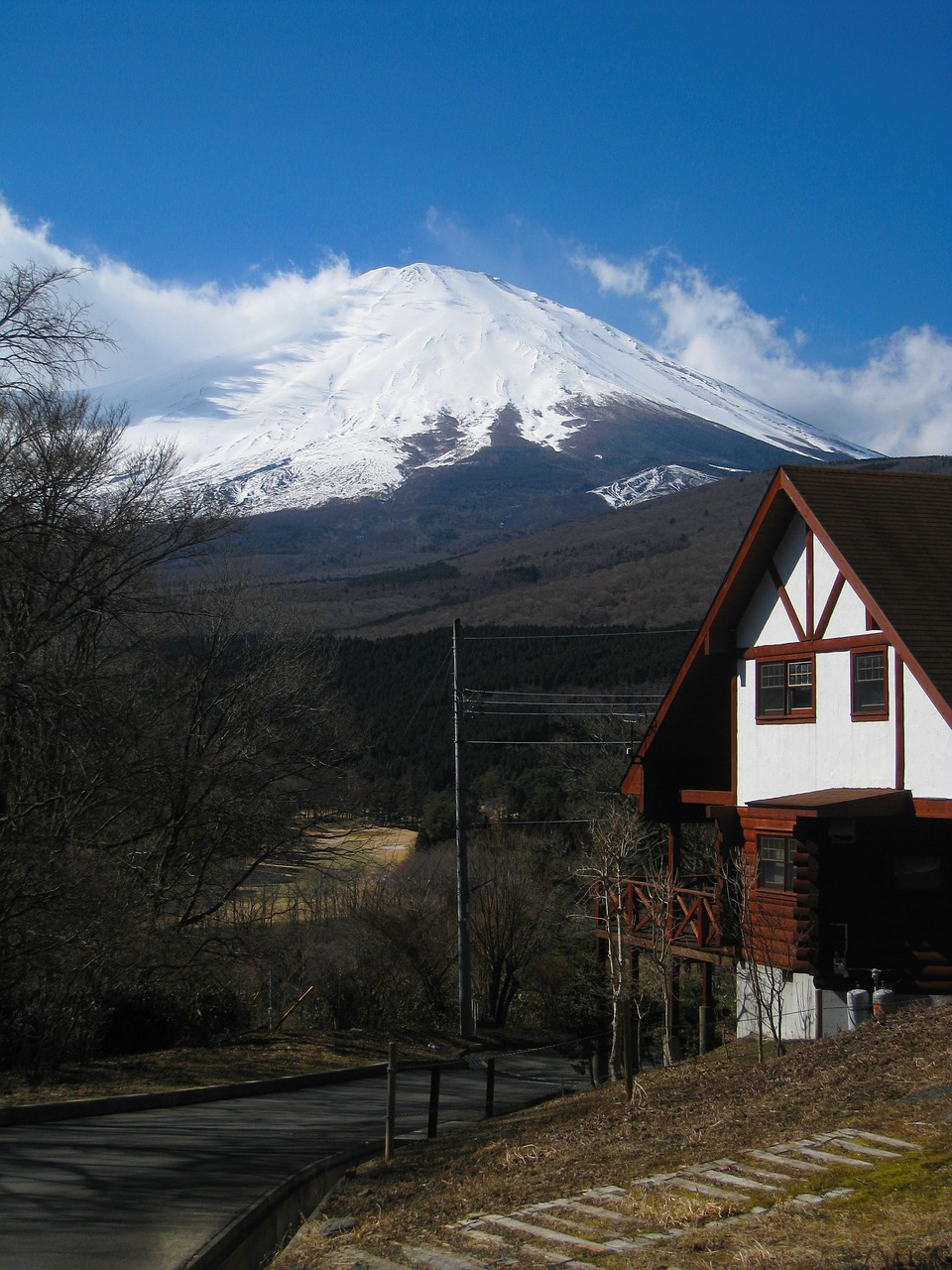 Mt Fuji, Vila, Kalnų Namelis, Žiema, Sniegas, Mėlynas Dangus, Debesis, Balta, Mėlynas, Miškas