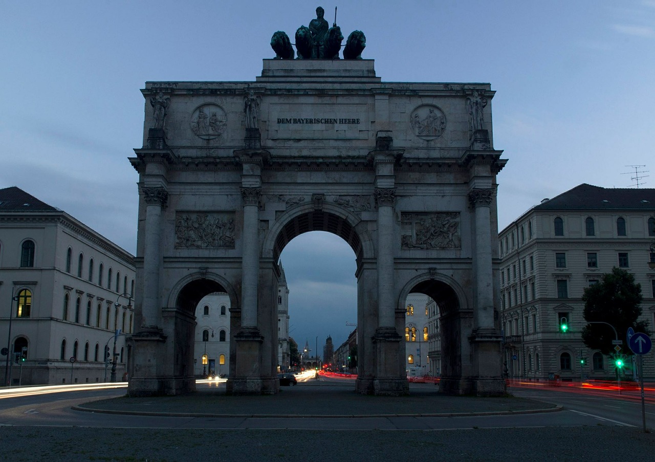 Munich, Siegestor, Saulėlydis, Bavarija, Vakaras, Vokietija, Pastatas, Idiliškas, Romantiškas, Nemokamos Nuotraukos