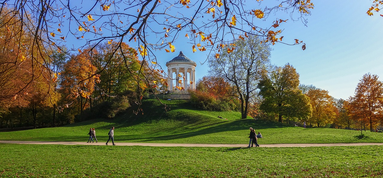 Munich, Anglų Sodas, Monopteros, Bavarija, Parkas, Natūralus Žalias Landeshaupstadt, Ruduo, Nemokamos Nuotraukos,  Nemokama Licenzija