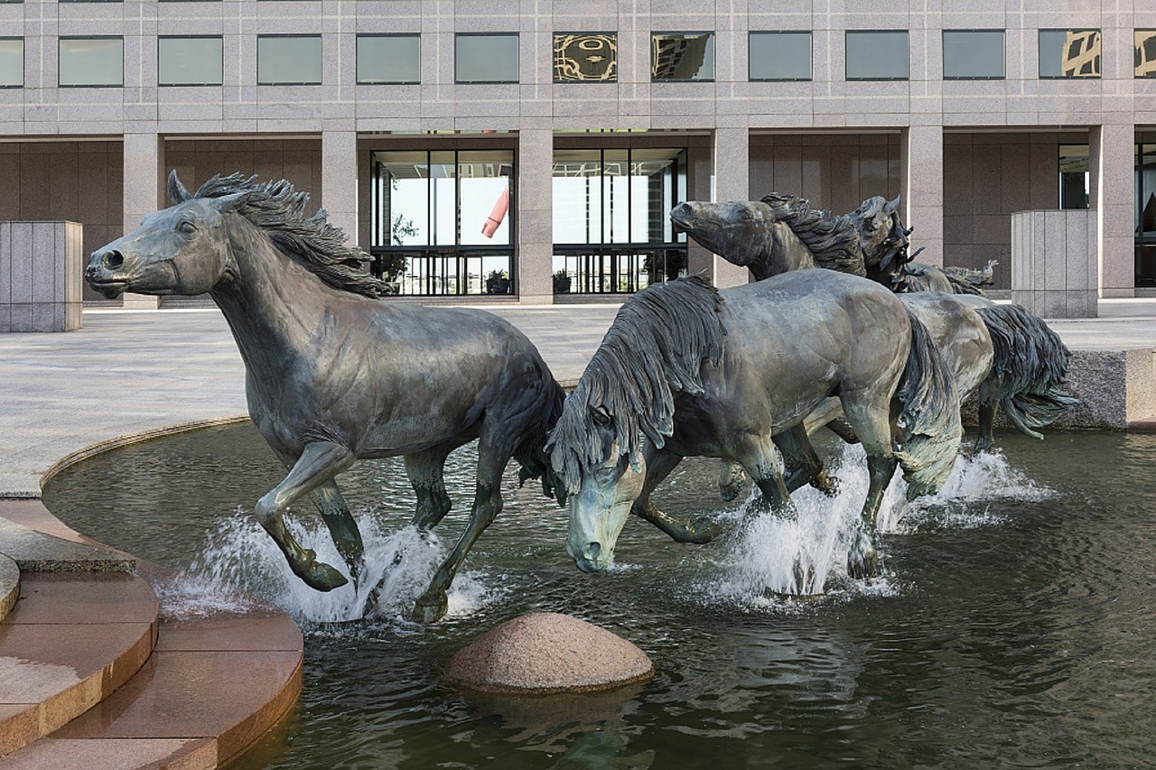 Mustangas,  Skulptūra,  Fontanas,  Bronza,  Menas,  Meno Kūriniai,  Architektūra,  Texas,  Simbolis,  Statula