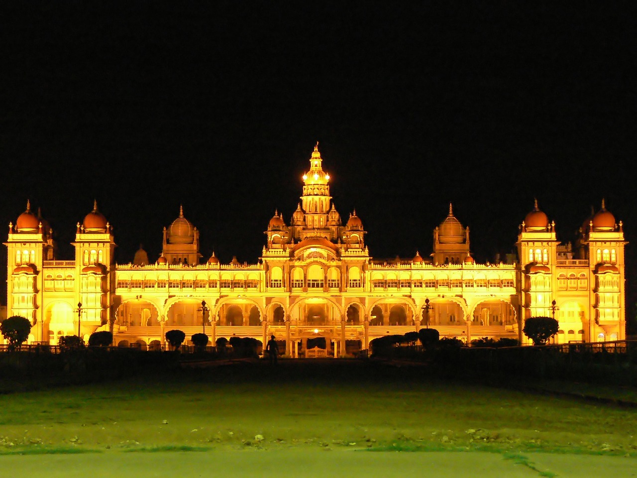 Mysore Rūmai, Architektūra, Apšviestas, Naktis, Karnataka, Indija, Orientyras, Bokštas, Pastatas, Asija