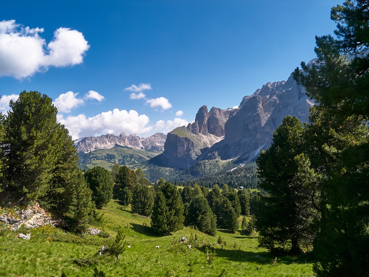 Gamta, Kraštovaizdis, Kalnai, Miškas, Rokas, Alpių, South Tyrol, Dolomitai, Sella Grupė, Val Gardena