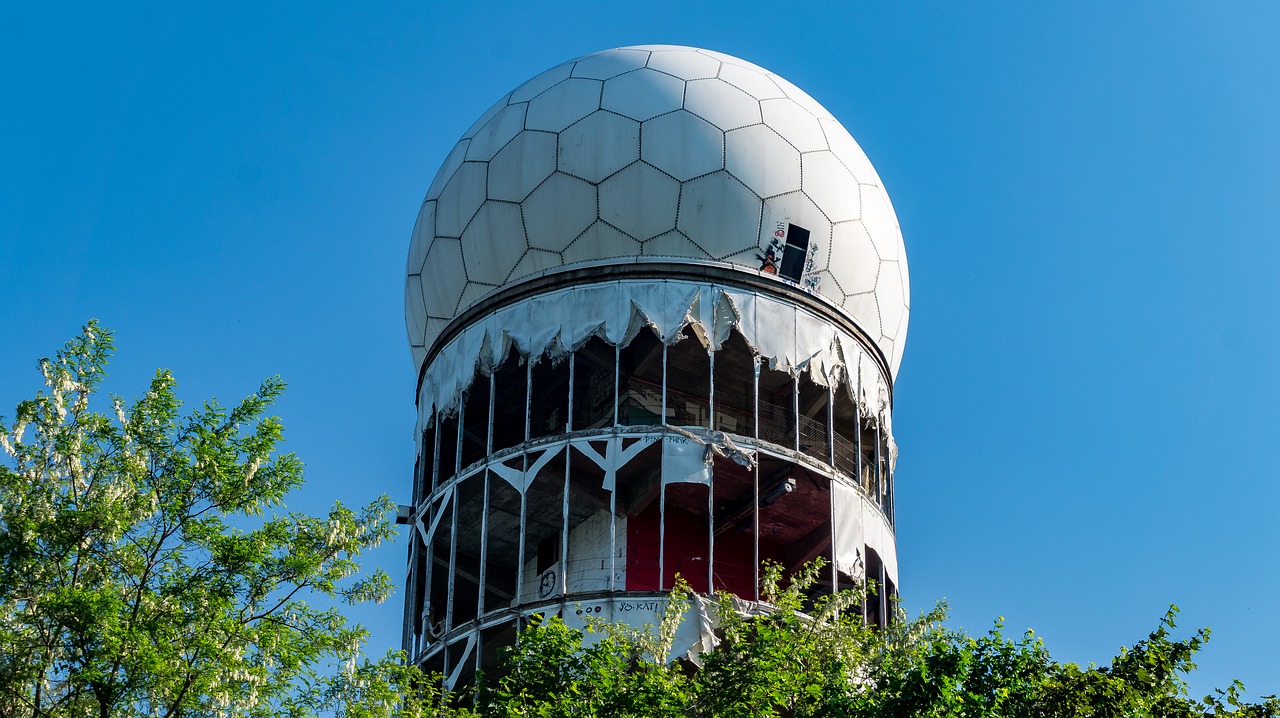 Pobūdį,  Radaro Stoties,  Atsisakyta,  Teufelsberg,  Išsiskirti,  Skilimas,  Perėmimas Stotis,  Kupolas,  Berlynas, Nemokamos Nuotraukos