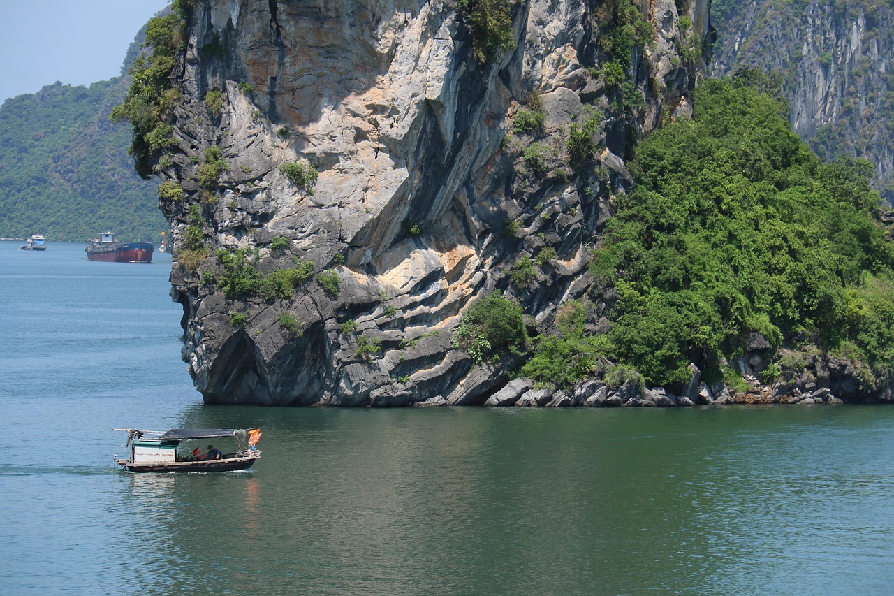 Pobūdį,  Kalnų,  Ežeras,  Vietnamas,  Laivas,  Žalias,  Augmenija,  Vandens,  Valtis,  Kelionė