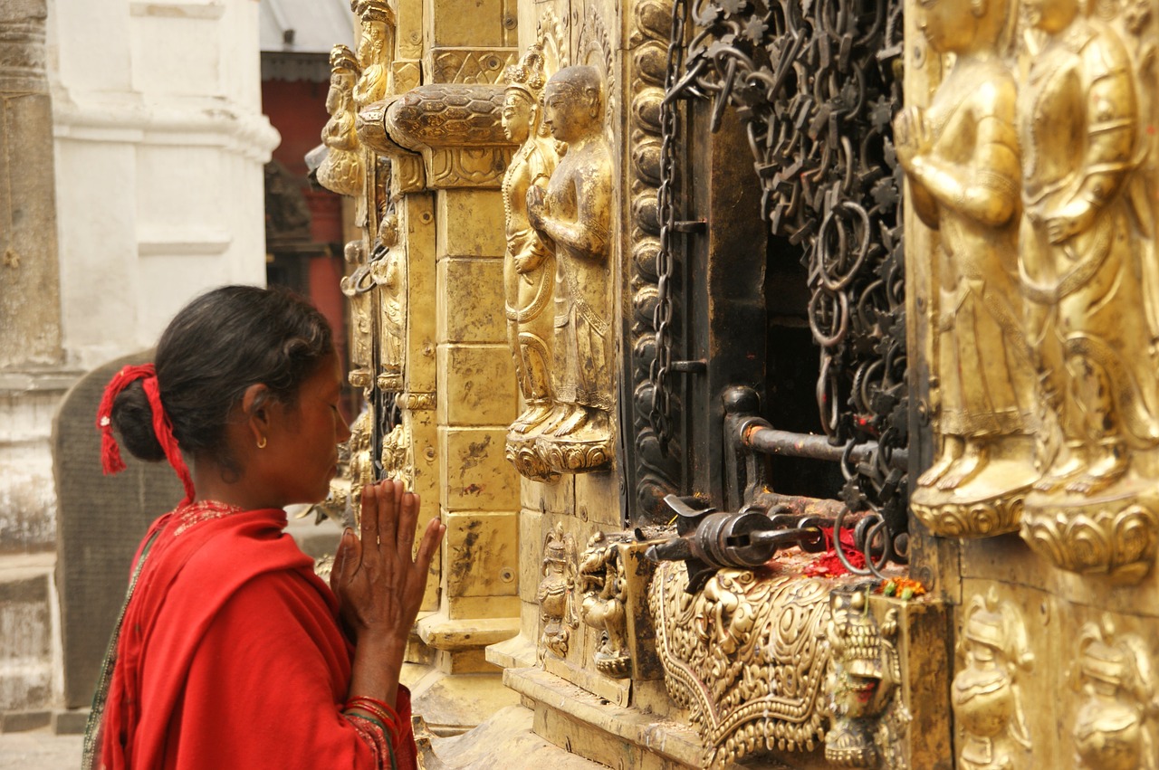 Nepalas, Katmandu, Šventykla, Ritualas, Jaunas, Mergaitė, Melstis, Budda, Nemokamos Nuotraukos,  Nemokama Licenzija