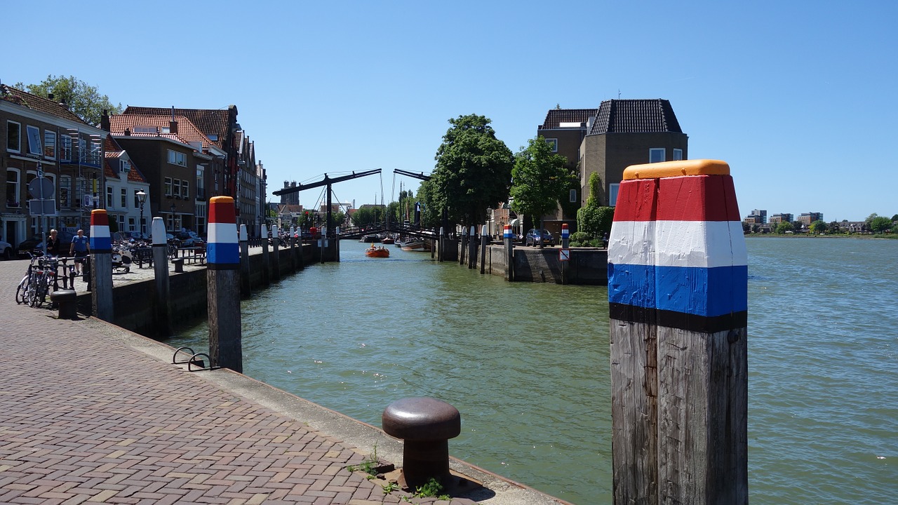 Nyderlandai,  Dordrecht,  Vanduo,  Miestas,  Plaukiojimas,  Uostas,  Laivas,  Trys Spalvos,  Transportas,  Laivas