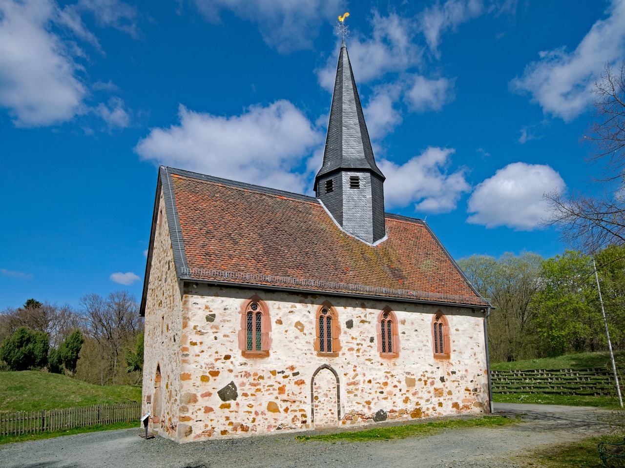 Neu-Anspach, Hesse, Vokietija, Heseo Parkas, Senamiestis, Bažnyčia, Viduramžiai, Tikėjimas, Religija, Architektūra